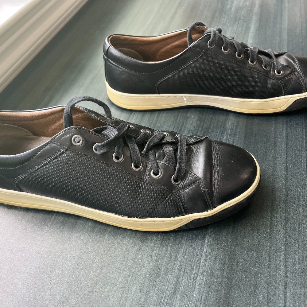 Johnston & Murphy Men's Black Leather Sneakers Size 10.5 GUC